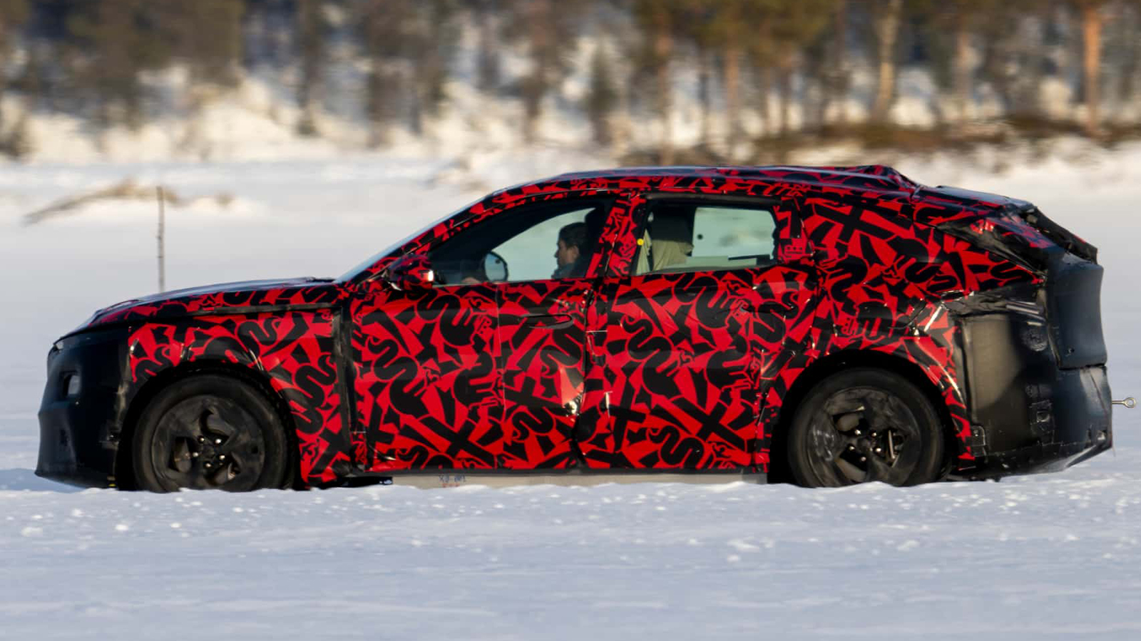 Πρώτες επίσημες εικόνες της νέας Alfa Romeo Stelvio